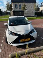 Toyota Aygo 1.0 sport 12V Vvt-i Ddrs 2016 Wit, Voorwielaandrijving, 4 stoelen, Wit, Origineel Nederlands
