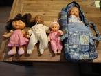 4 leuke Poppen inclusief Kleding en Slaapmand, Ophalen, Gebruikt, Babypop