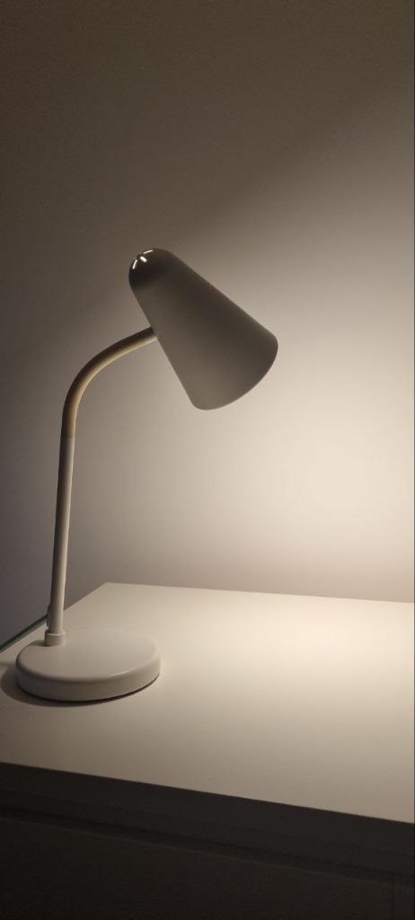 LED witte werk lamp (IKEA) (Haarlem/Amsterdam), Huis en Inrichting, Lampen | Vloerlampen, Zo goed als nieuw, Minder dan 100 cm