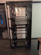 42U Serverrack - Compleet, Computers en Software, Serverkasten, Ophalen, Gebruikt, Geperforeerd, Geperforeerd