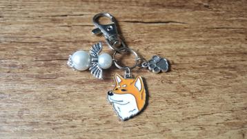 Sleutelhanger Shiba inu B Akita emaille met guardian angel beschikbaar voor biedingen