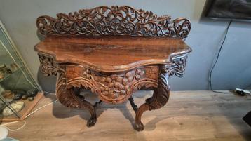 antieke consoletafel beschikbaar voor biedingen