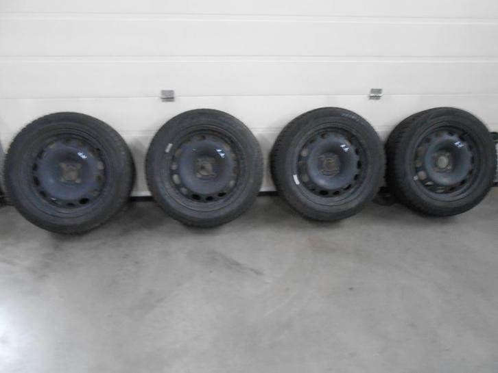 WINTERSET. VELGEN + BANDEN.  PEUGEOT 308. 16" INCH., Auto-onderdelen, Banden en Velgen, Banden en Velgen, Winterbanden, 16 inch