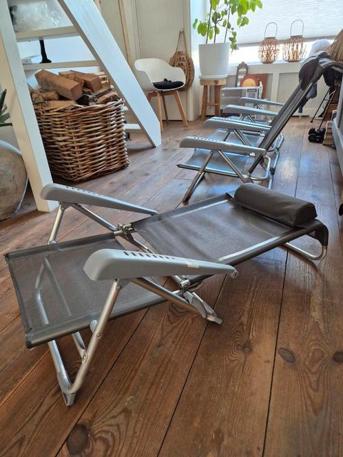 4 Bo-camp tule strandstoelen / ligbedjes / lounge stoeltjes, Tuin en Terras, Ligbedden, Nieuw, Metaal, Inklapbaar, Ophalen