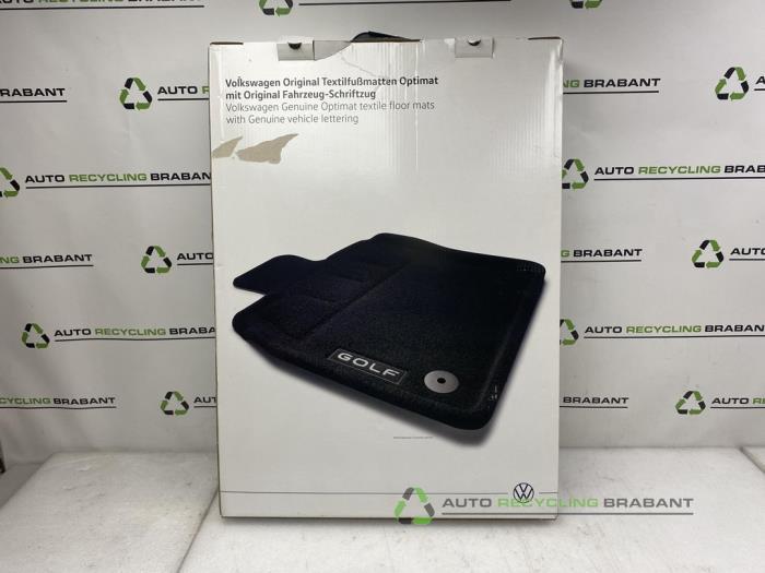 Matten Set van een Volkswagen Golf, Auto-onderdelen, Interieur en Bekleding, Gebruikt, -, -, Ophalen of Verzenden