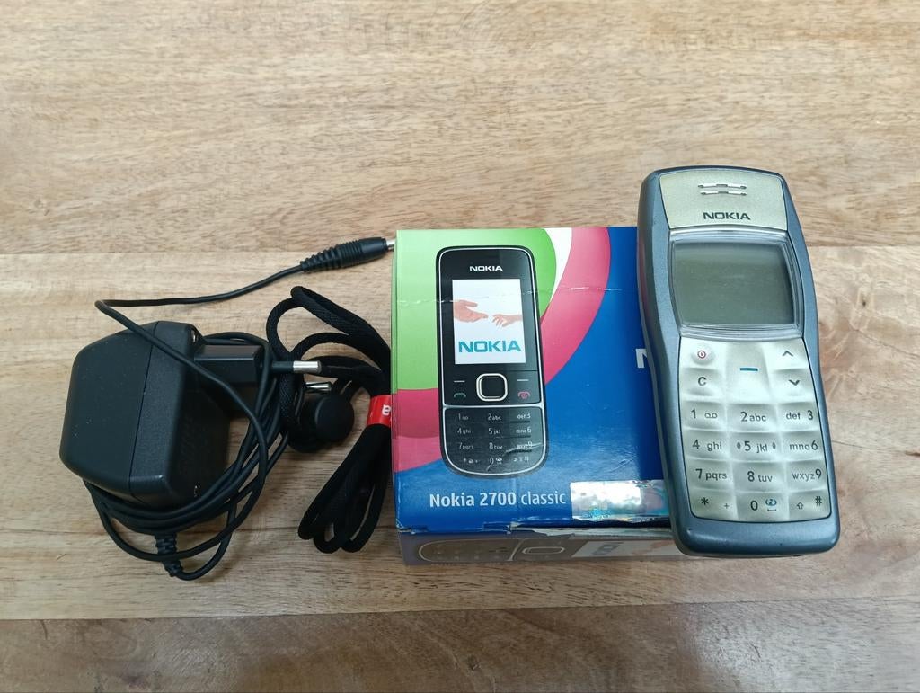 Nokia 2700 classic, Ophalen, Minder dan 3 megapixel, Zwart