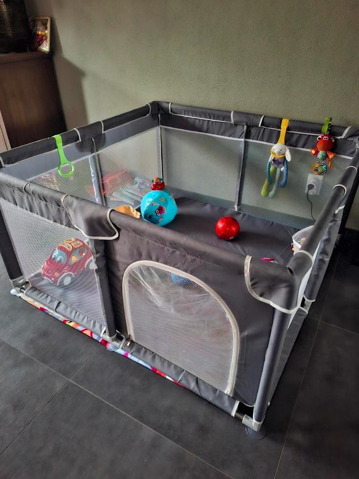 Grondbox  grijs 120 x 120, Muziek en Instrumenten, Dj-sets en Draaitafels, Zo goed als nieuw, Overige merken, Ophalen of Verzenden