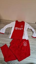 Pyjama van Ajax maat 104, Ophalen