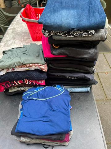 Kledingpakket grote maten 44/46-50/52 beschikbaar voor biedingen