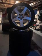 set Volvo Winterbanden (Yokohama: 215/50/R17), Auto-onderdelen, Banden en Velgen, Ophalen, Banden en Velgen, 17 inch, Winterbanden