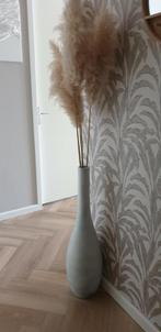 Hoge vaas met pluimen, Huis en Inrichting, Woonaccessoires | Vazen, Ophalen, Overige kleuren, 75 cm of meer, Glas