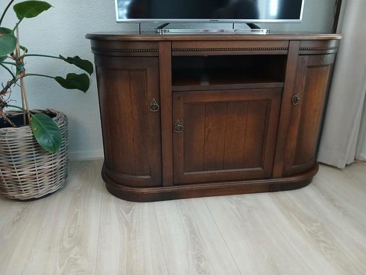 Radio- en televisie meubel., Huis en Inrichting, Kasten | Televisiemeubels, Gebruikt, Minder dan 100 cm, 25 tot 50 cm, Ophalen