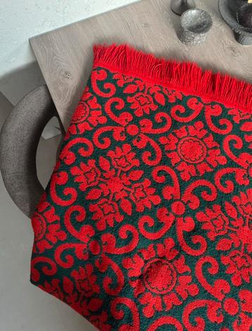 Retro deken beschikbaar voor biedingen