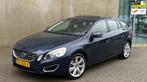 Volvo V60 1.6 T4 180pk AUT 2011 Blauw LEDER|SCHUIFDAK|NAP, Auto's, 4 cilinders, Blauw, 1600 kg, Onderhoudsboekje