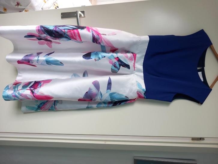 Closet London jurk 38/ 14, Kleding | Dames, Jurken, Zo goed als nieuw, Maat 38/40 (M), Blauw, Onder de knie, Ophalen of Verzenden