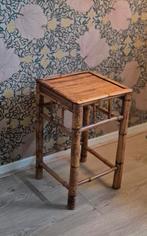 Vintage bamboe bijzettafeltje, Huis en Inrichting, Tafels | Bijzettafels, Minder dan 55 cm, Rond, Zo goed als nieuw, Ophalen