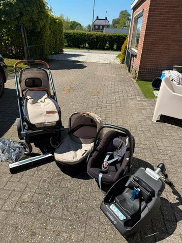 KOOPJE! Mutsy Igo urban Nomad & maxi cosi pebble met base beschikbaar voor biedingen
