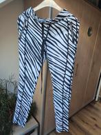 Jane Lushka travelstof broek XS zebraprint, Kleding | Dames, Broeken en Pantalons, Wit, Ophalen of Verzenden, Zo goed als nieuw
