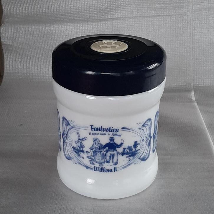Vintage opaline sigaren pot / tabakspot Willem II, Antiek en Kunst, Curiosa en Brocante, Ophalen
