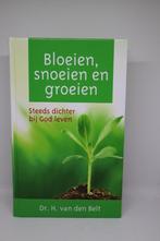 Bloeien, Snoeien en groeien - H. van den Belt, Ophalen of Verzenden, Gelezen
