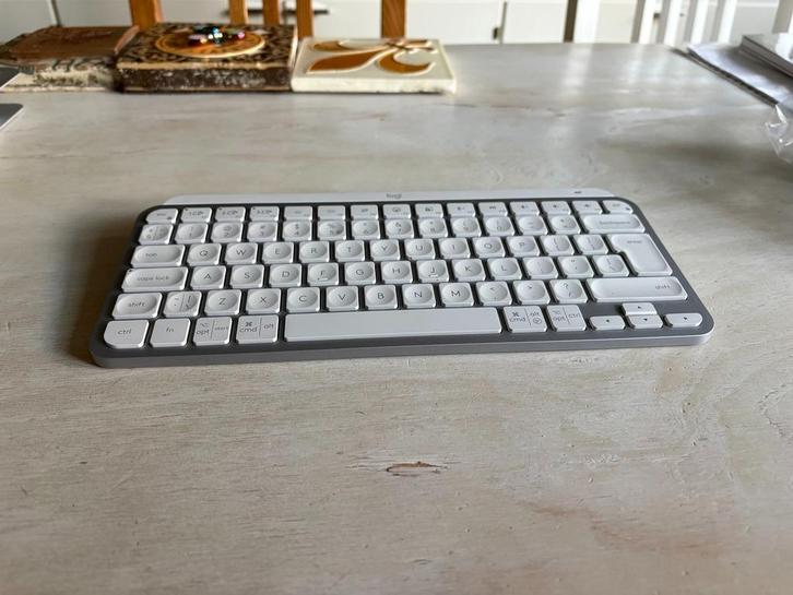 Logitech MX Keys Mini toetsenbord (wit), Computers en Software, Toetsenborden, Zo goed als nieuw, Qwerty, Draadloos, Multimediatoetsen