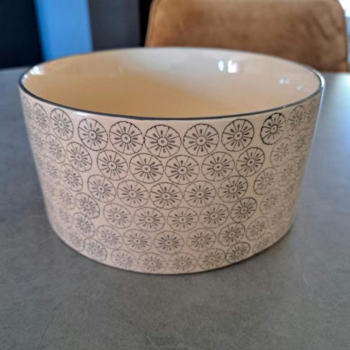 Schaal van Bloomingville, design, Huis en Inrichting, Woonaccessoires | Schalen en Manden, Zo goed als nieuw, Schaal, Rond, Porselein of Keramiek