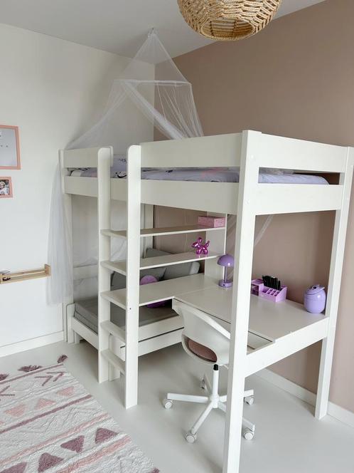 Mooie hoogslaper met bureau en extra uitschuifbed, Kinderen en Baby's, Kinderkamer | Stapelbedden en Hoogslapers, Zo goed als nieuw