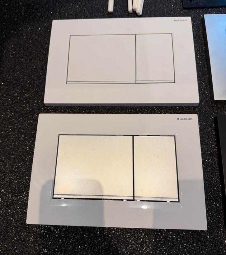 Diverse geberit sigma 30 bedieningspaneel, Doe-het-zelf en Verbouw, Sanitair, Nieuw, Toilet, Ophalen of Verzenden