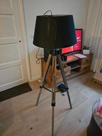 Stijlvolle staande lamp met houten poten, Huis en Inrichting, Lampen | Vloerlampen, Ophalen, Hout, Gebruikt, 100 tot 150 cm