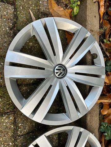 3x wieldop 16” VW *onbeschadigd*! beschikbaar voor biedingen