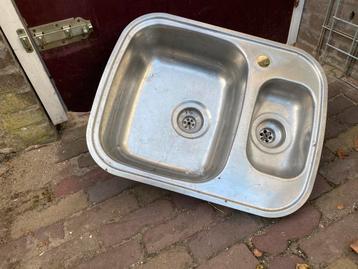 Rvs keuken wasbak / gootsteen beschikbaar voor biedingen