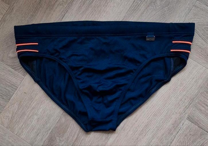 Nw. HOM zwemslip maat L donkerblauw, 1x gedragen nooit gezw., Kleding | Heren, Badmode en Zwemkleding, Zwemslip, Maat 52/54 (L)