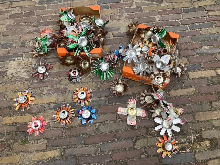 Feestslinger alternatieve lange slingers gerecycelde blikjes, Hobby en Vrije tijd, Feestartikelen, Gebruikt, Ophalen of Verzenden