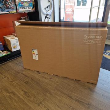 SAMSUNG UE50CU7102 - 50 inch - 4K UHD - NEW beschikbaar voor biedingen