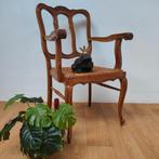 Vintage Queen Ann armstoel, fauteuil, stoel, bureaustoel, Riet of Rotan, Valkenswaard, Gebruikt, Bruin