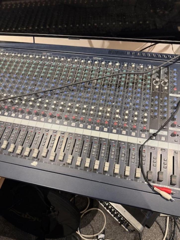 Mengpaneel Yamaha MG32/14FX, Muziek en Instrumenten, Mengpanelen, Gebruikt, 20 kanalen of meer, Microfooningang, Ophalen