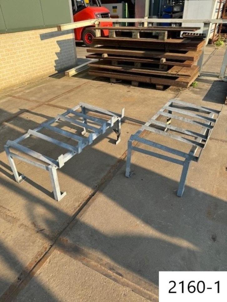 2160. Vatenstelling / vulstation / Olievat rekken, Auto diversen, Onderhoudsmiddelen, Ophalen