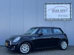 MINI Mini 1.5 Cooper Business Navi/Bluetooth/Camera., Voorwielaandrijving, Gebruikt, Euro 6, 4 stoelen