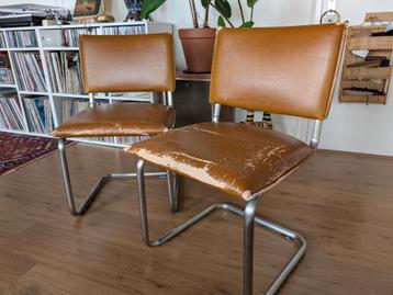 2 vintage buisframe stoelen  beschikbaar voor biedingen
