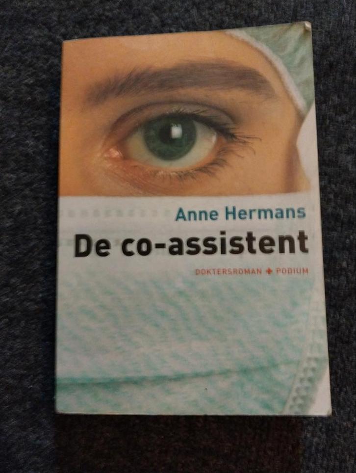 A. Hermans - De co-assistent, Boeken, Literatuur, Zo goed als nieuw, Ophalen of Verzenden