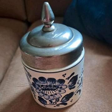Delfts Blauw Potje met Deksel beschikbaar voor biedingen