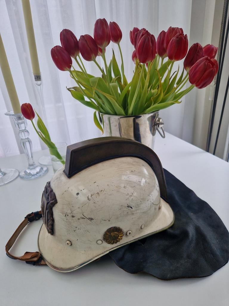 Zeer oude brandweer helm, Ophalen of Verzenden, Gebruikt