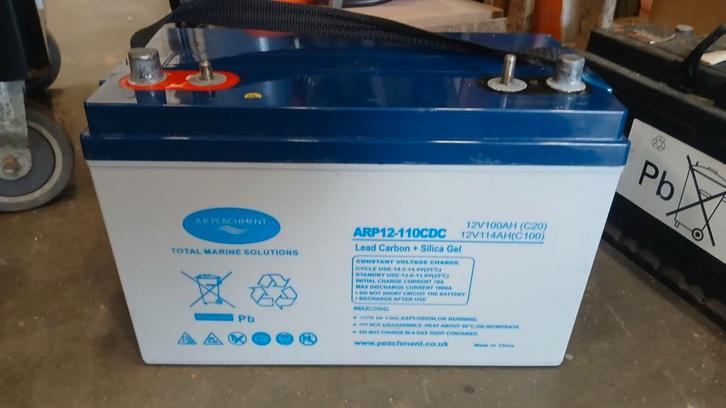 Gel accu leaded carbon silicium 110 ah nieuw., Auto-onderdelen, Accu's en Toebehoren, Nieuw, Ophalen