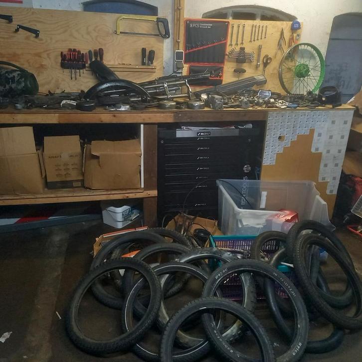 Heel veel puch maxi onderdelen, Fietsen en Brommers, Brommeronderdelen | Puch, Gebruikt, Ophalen of Verzenden