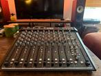 SSL BIG SIX - USB C Analoge Mixer, Ophalen of Verzenden, Zo goed als nieuw, 10 tot 20 kanalen, Microfooningang