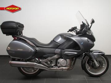 Honda NT 700 DEAUVILLE ABS (bj 2006) beschikbaar voor biedingen