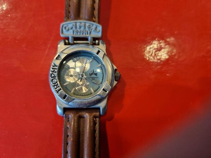 Horloge, Camel, Trophy, leren band, collecters item, Sieraden, Tassen en Uiterlijk, Horloges | Dames, Zo goed als nieuw, Overige merken