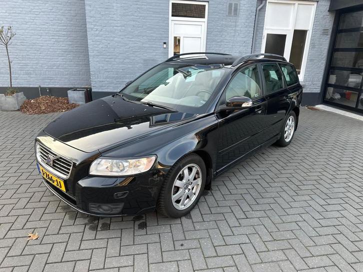 Volvo V50 2.4 | AUTOMAAT | TREKHAAK | STOELVERWARMING |, Auto's, Volvo, Bedrijf, Te koop, V50, ABS, Airbags, Airconditioning, Boordcomputer