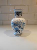 Royal Albert Astbury vaas, Ophalen of Verzenden, Zo goed als nieuw, Porselein, Overige typen