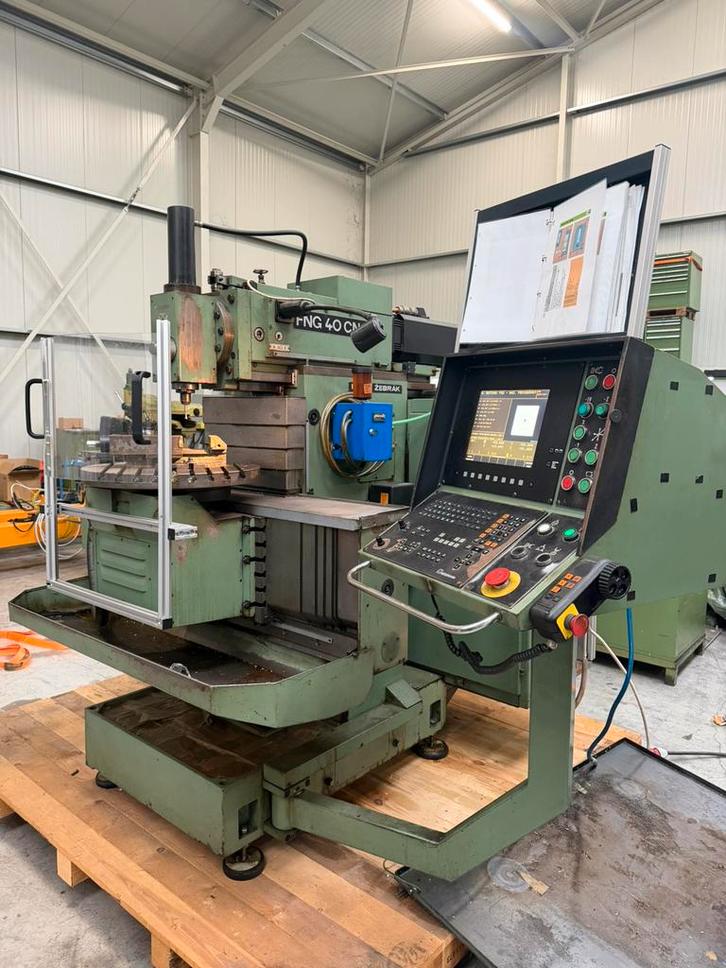TOS FNG 40 CNC Freesmachine - Heidenhain 415, Doe-het-zelf en Verbouw, Gereedschap | Freesmachines, Gebruikt, Elektrisch, Overige soorten